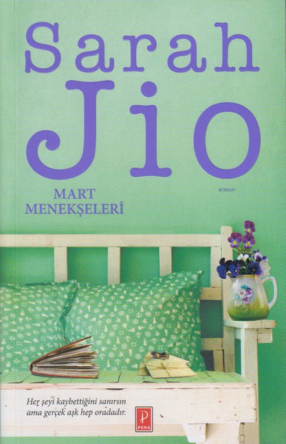 Mart Menekseleri (Karton Kapak)