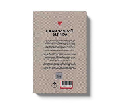 Tufan Sancağı Altında