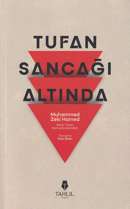 Tufan Sancağı Altında