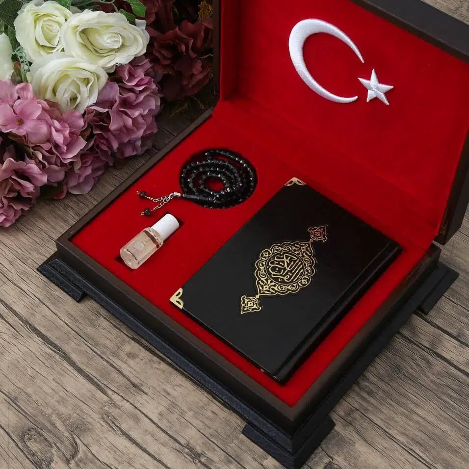 Ahsap  Kutulu Kur'an-ı kerim 12X16 Esans Tesbihli Set