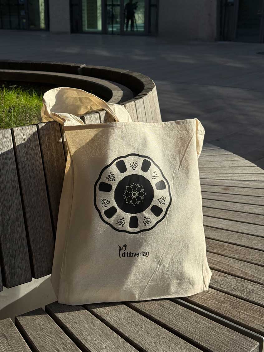 Jutebeutel mit Çay-Ornament